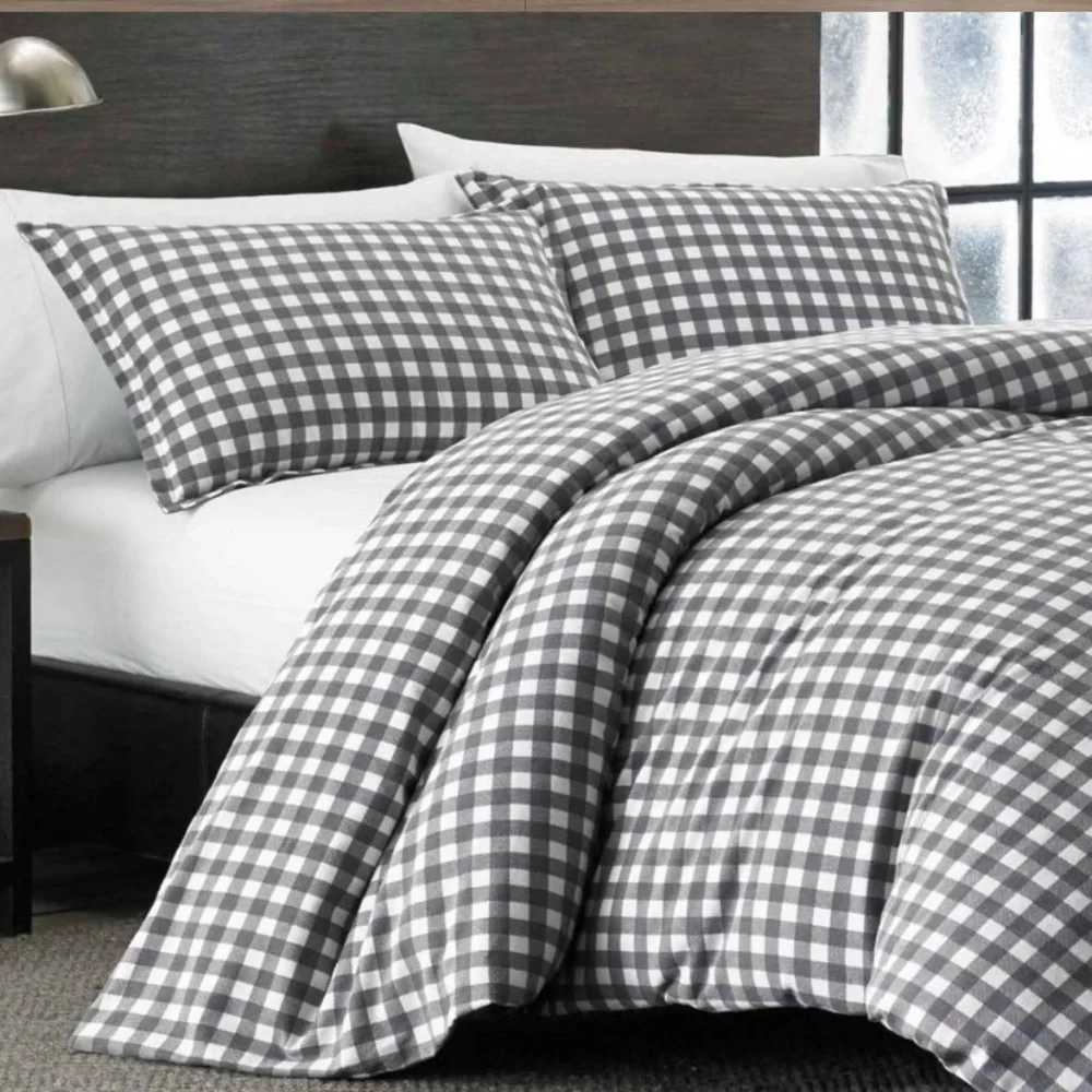 NWT Eddie Bauer Black and White Reversible Bedding Set.